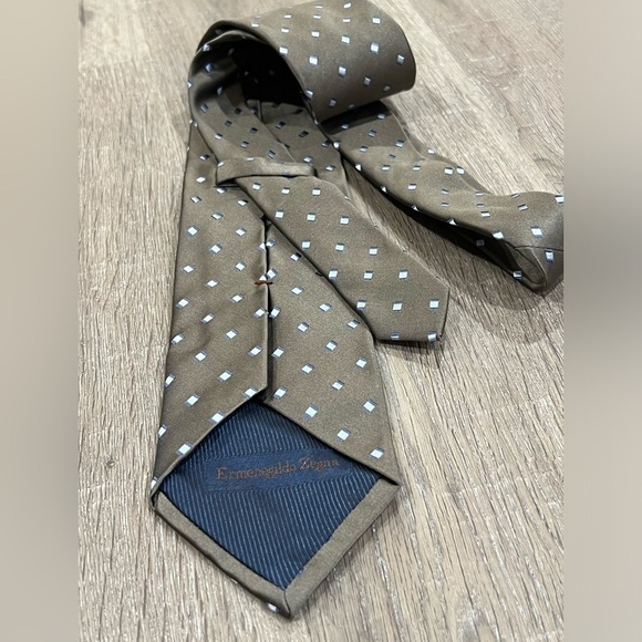 Ermenegildo Zegna Tie Made in Italy 100% Silk Brown Navy Geometric Pattern EUC - Picture 5 of 13